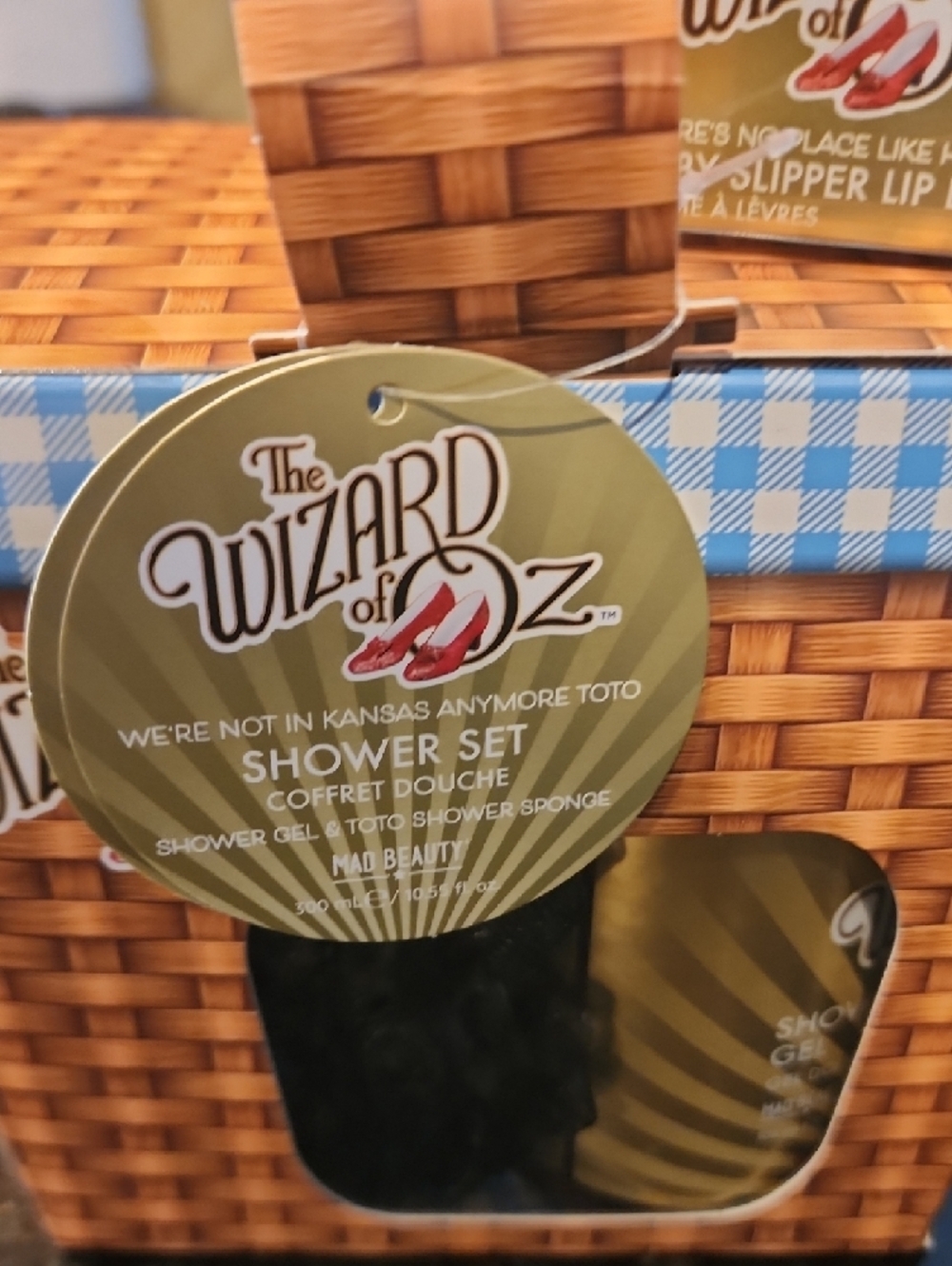 Wizard of Oz Shower Set Basket 🧺 + Ruby Slipper Lip Balm 💋 Gift Set - Picture 2 of 4